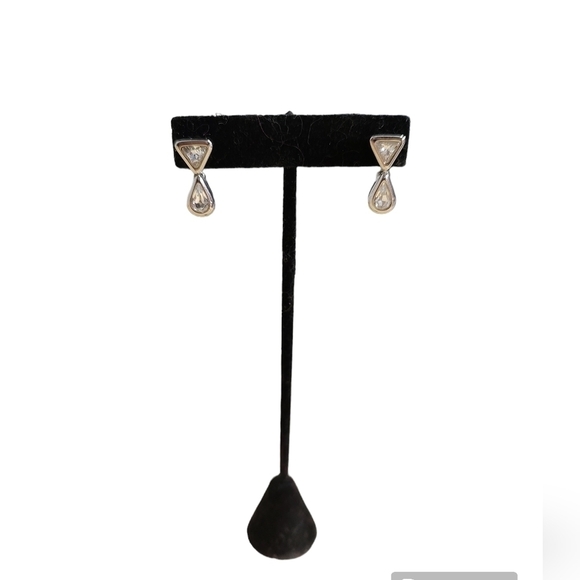 CHRISTIAN DIOR Vintage Crystal Drop Earrings - Picture 4 of 5